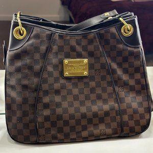 Louis Vuitton Galliera